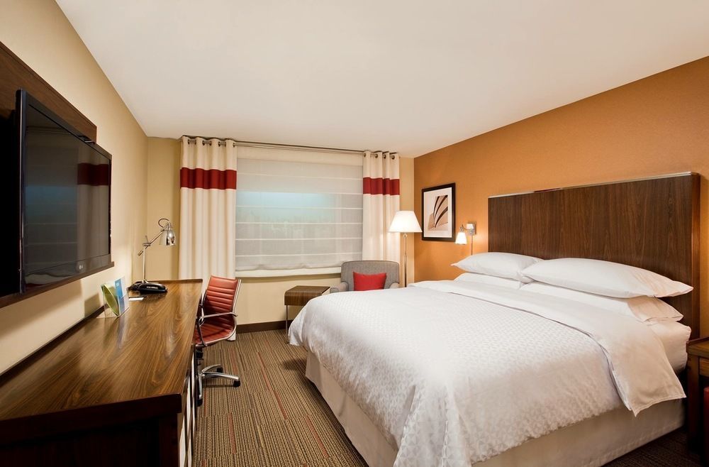 Four Points By Sheraton Fargo Medical Center Exterior photo